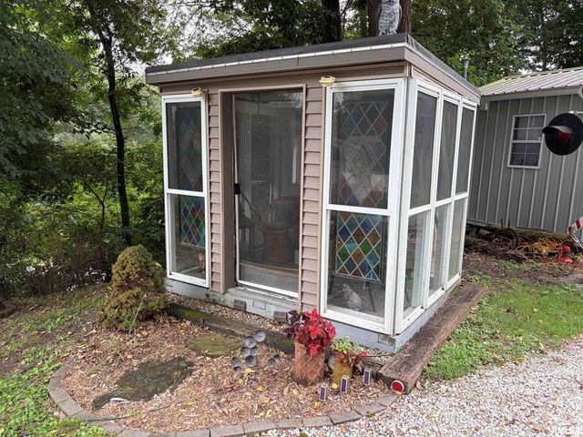 207 N KICKAPOO CREEK Road, Peoria, IL 61604