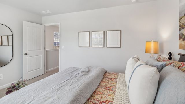 709 Ashbrook Drive, Lebanon, TN 37087