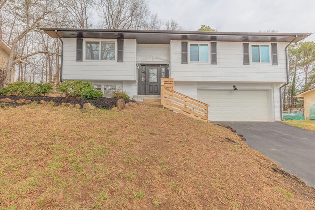 1157 Boy Scout Road, Hixson, TN 37343