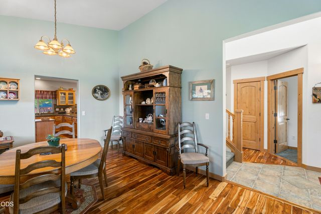 2023 NW 22nd Street, Redmond, OR 97756