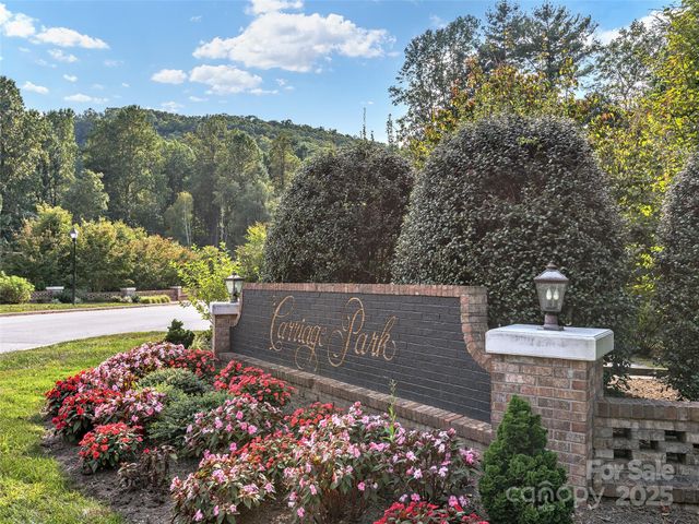 306 Croydon Drive, Hendersonville, NC 28791