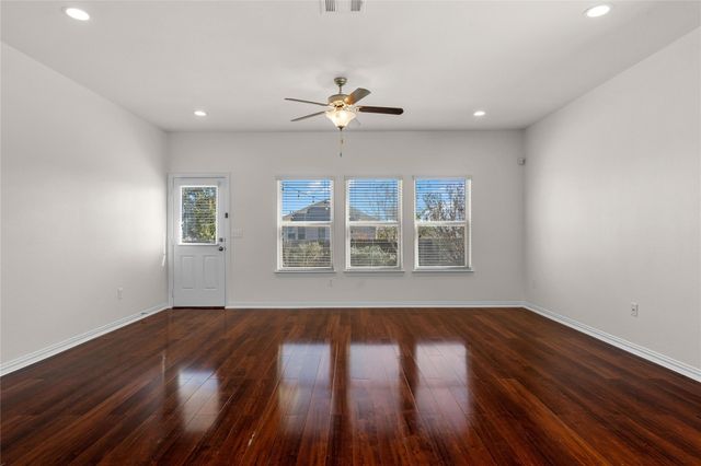 13901 Cantata LN, Pflugerville, TX 78660