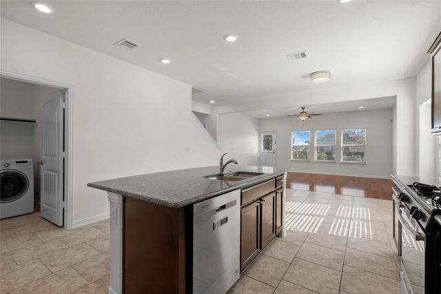 13901 Cantata LN, Pflugerville, TX 78660