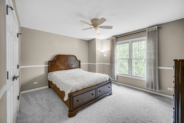 8709 Shade Tree Circle, Lakewood, IL 60014