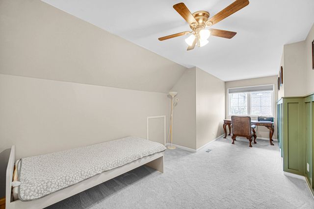 8709 Shade Tree Circle, Lakewood, IL 60014