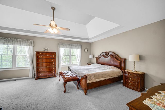 8709 Shade Tree Circle, Lakewood, IL 60014