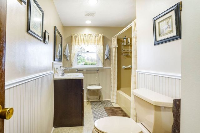 28 Sagamore Ave, Quincy, MA 02171