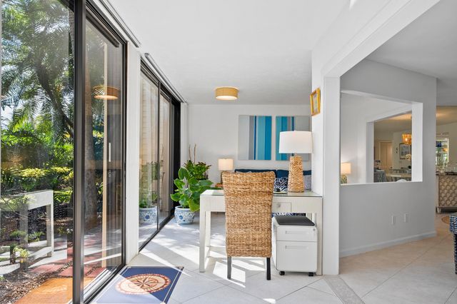 5172 SE Club Way 108, Stuart, FL 34997