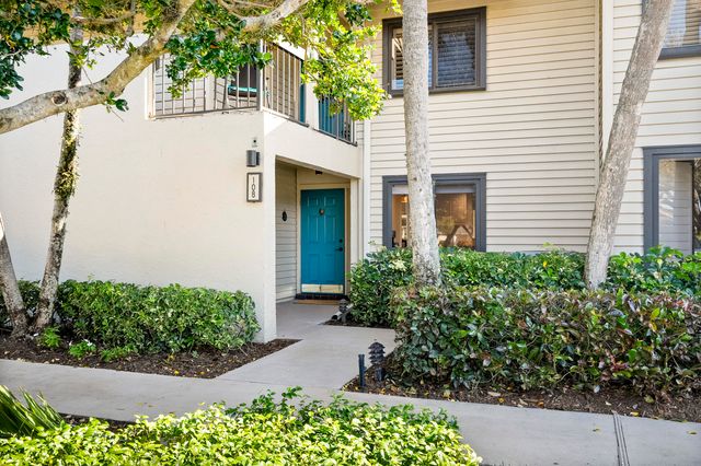 5172 SE Club Way 108, Stuart, FL 34997