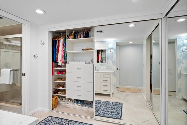 5172 SE Club Way 108, Stuart, FL 34997