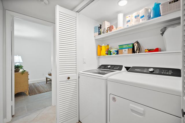 5172 SE Club Way 108, Stuart, FL 34997