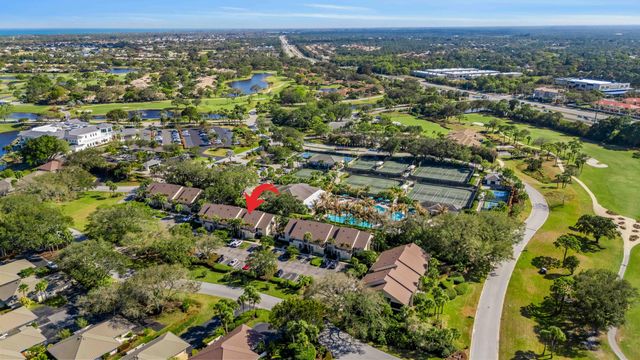 5172 SE Club Way 108, Stuart, FL 34997