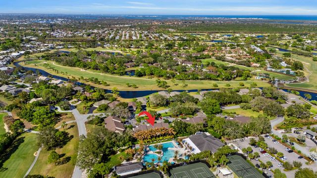 5172 SE Club Way 108, Stuart, FL 34997