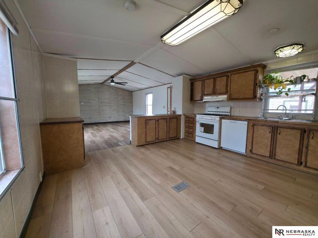 3609 NW Nutwood Court, Lincoln, NE 68521
