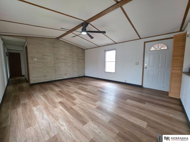 3609 NW Nutwood Court, Lincoln, NE 68521