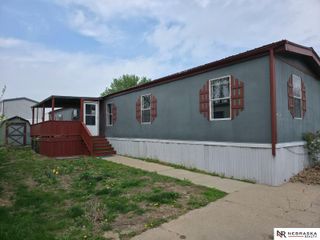 3609 NW Nutwood Court, Lincoln, NE 68521