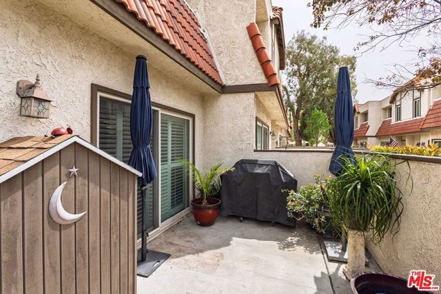 17955 River Circle 1, Canyon Country, CA 91387