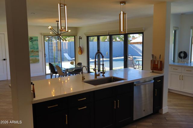 6429 E JEAN Drive, Scottsdale, AZ 85254