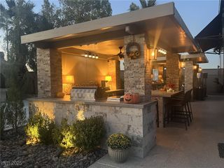 8175 Arville Street 4, Las Vegas, NV 89139