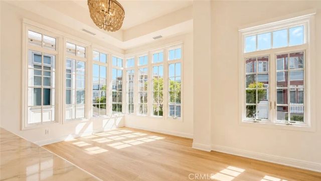 2545 Bungalow, Corona Del Mar, CA 92625
