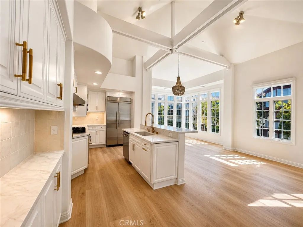 2545 Bungalow, Corona Del Mar, CA 92625