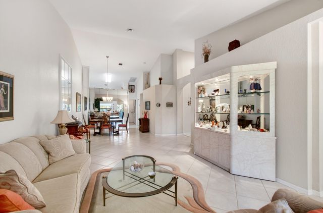 6088 Caladium Road, Delray Beach, FL 33484