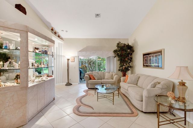 6088 Caladium Road, Delray Beach, FL 33484