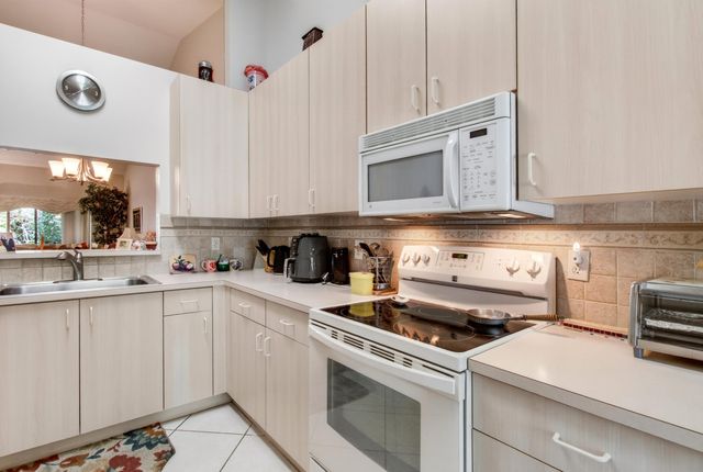 6088 Caladium Road, Delray Beach, FL 33484