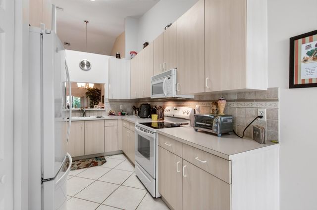 6088 Caladium Road, Delray Beach, FL 33484