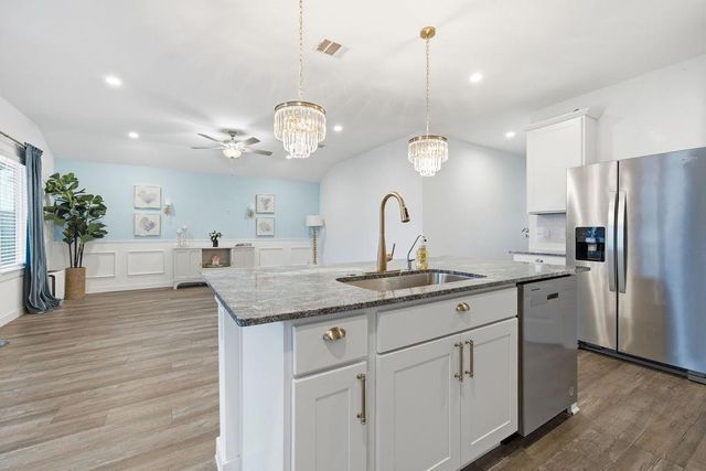 3027 Magnolia Pass Lane, League City, TX 77573