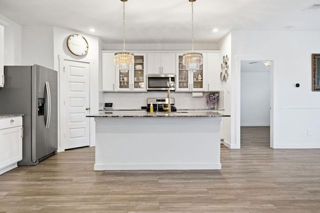 3027 Magnolia Pass Lane, League City, TX 77573