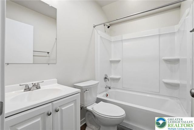 1065 Bushkill Drive, Forks Twp, PA 18042