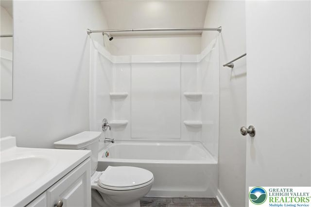 1065 Bushkill Drive, Forks Twp, PA 18042