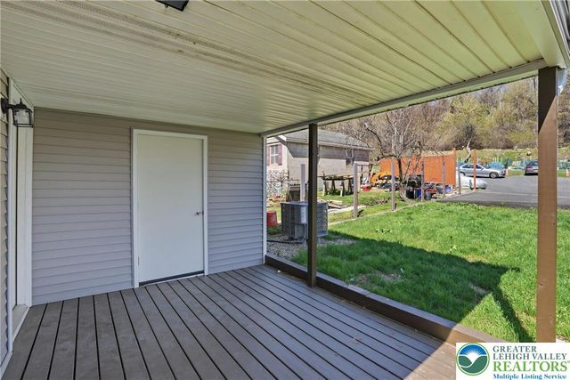 1065 Bushkill Drive, Forks Twp, PA 18042