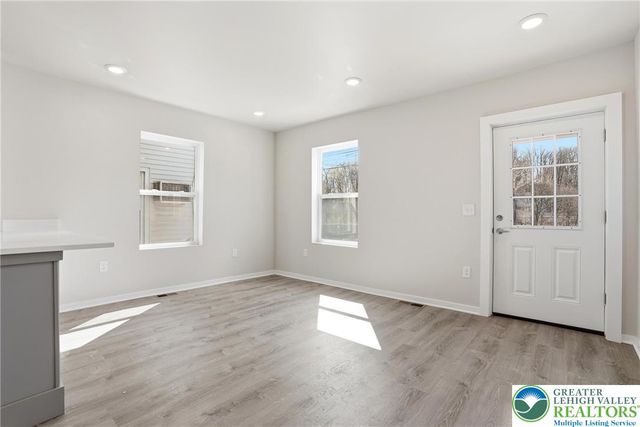 1065 Bushkill Drive, Forks Twp, PA 18042