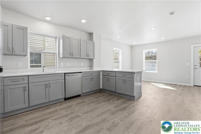 1065 Bushkill Drive, Forks Twp, PA 18042