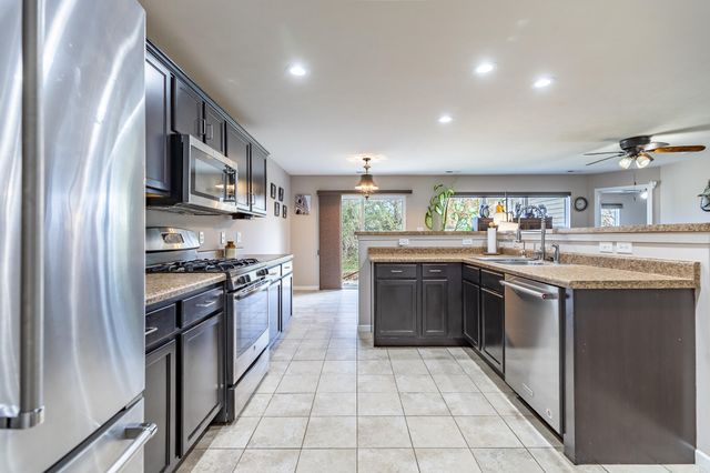 10639 Burgess Way, Dyer, IN 46311