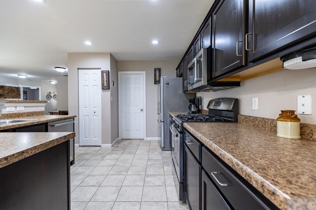 10639 Burgess Way, Dyer, IN 46311