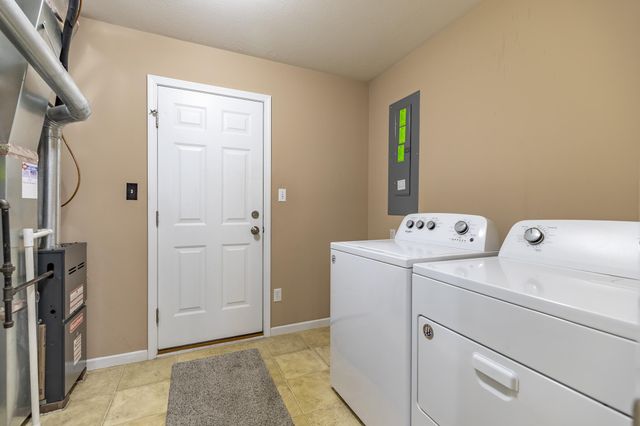 10639 Burgess Way, Dyer, IN 46311