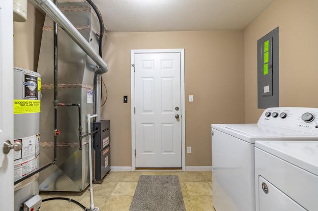 10639 Burgess Way, Dyer, IN 46311