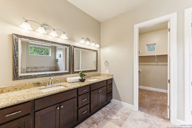 1292 Parton, Canyon Lake, TX 78133