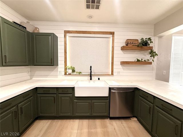 5782 Field Breeze Street, Las Vegas, NV 89148