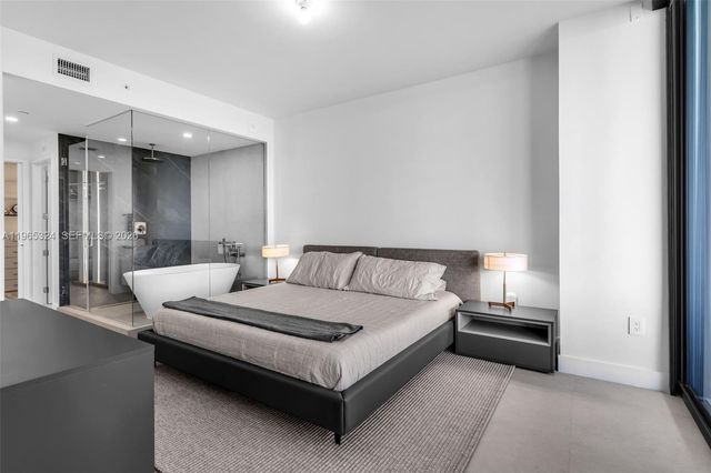 700 NE 24th St 1203, Miami, FL 33137