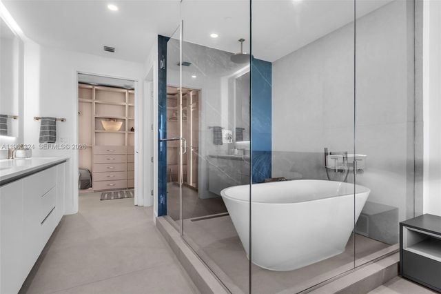 700 NE 24th St 1203, Miami, FL 33137