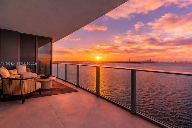 700 NE 24th St 1203, Miami, FL 33137