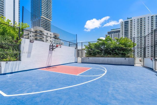 700 NE 24th St 1203, Miami, FL 33137