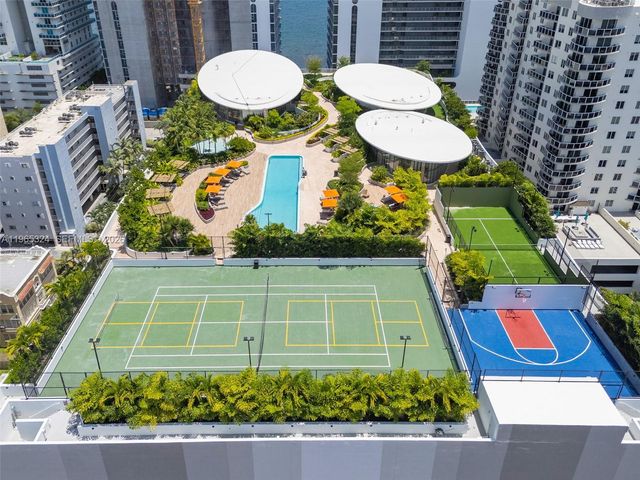 700 NE 24th St 1203, Miami, FL 33137