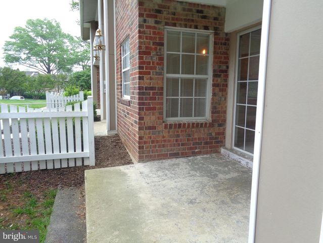 1954 KENNEDY DR #104, Mclean, VA 22102