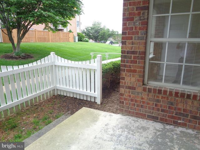 1954 KENNEDY DR #104, Mclean, VA 22102