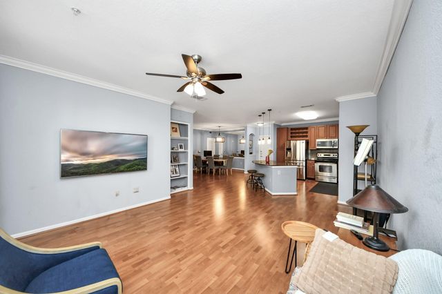 1711 Old Spanish Trail 416, Houston, TX 77054